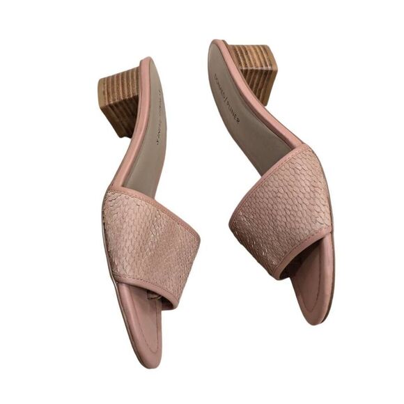Donald Pliner Slide Sandals Women's 7.5 M Pink Suede Slip-On Block Heel Open Toe - Picture 4 of 6